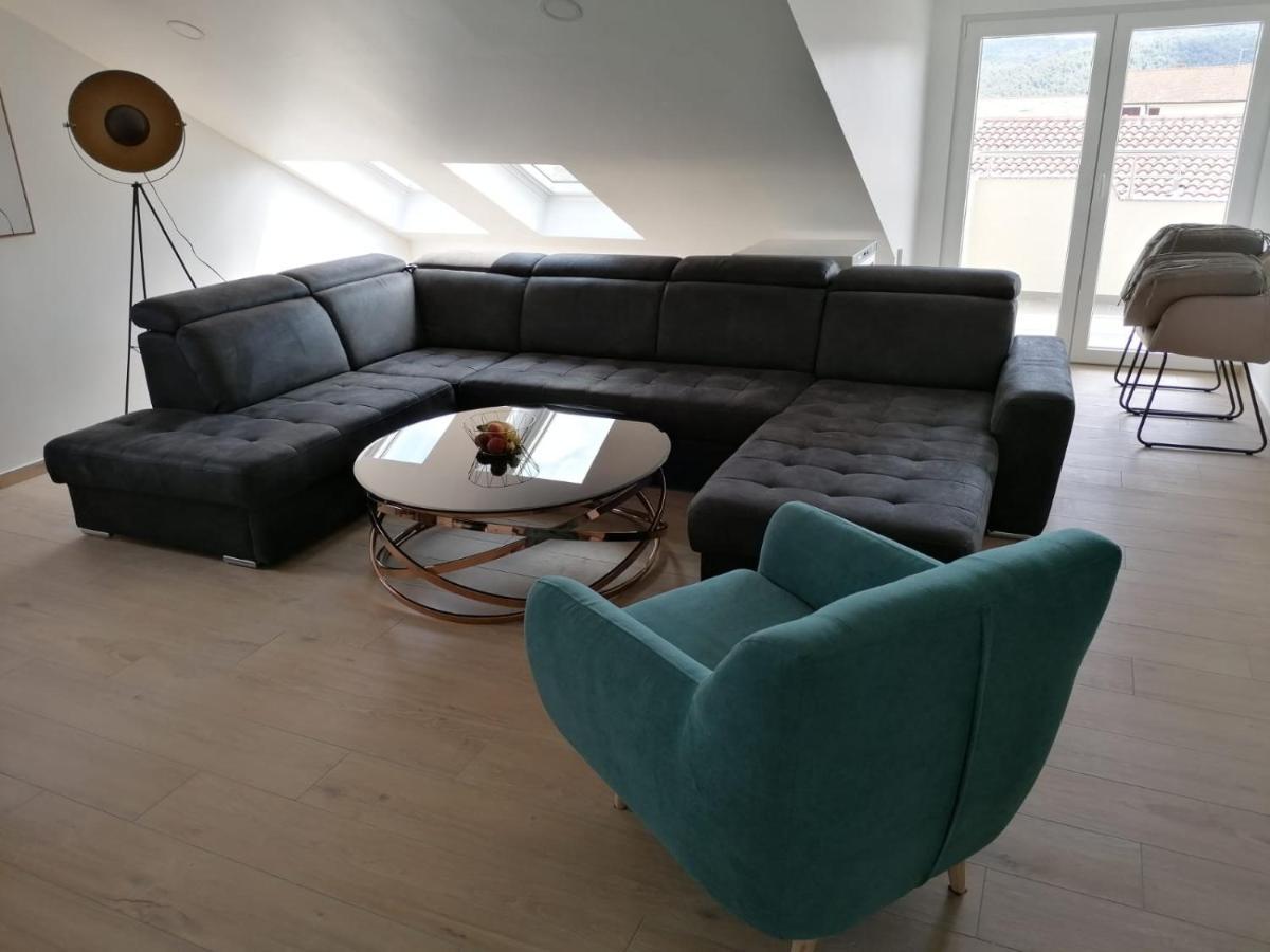 Apartmani Karla Zablaće Eksteriør bilde