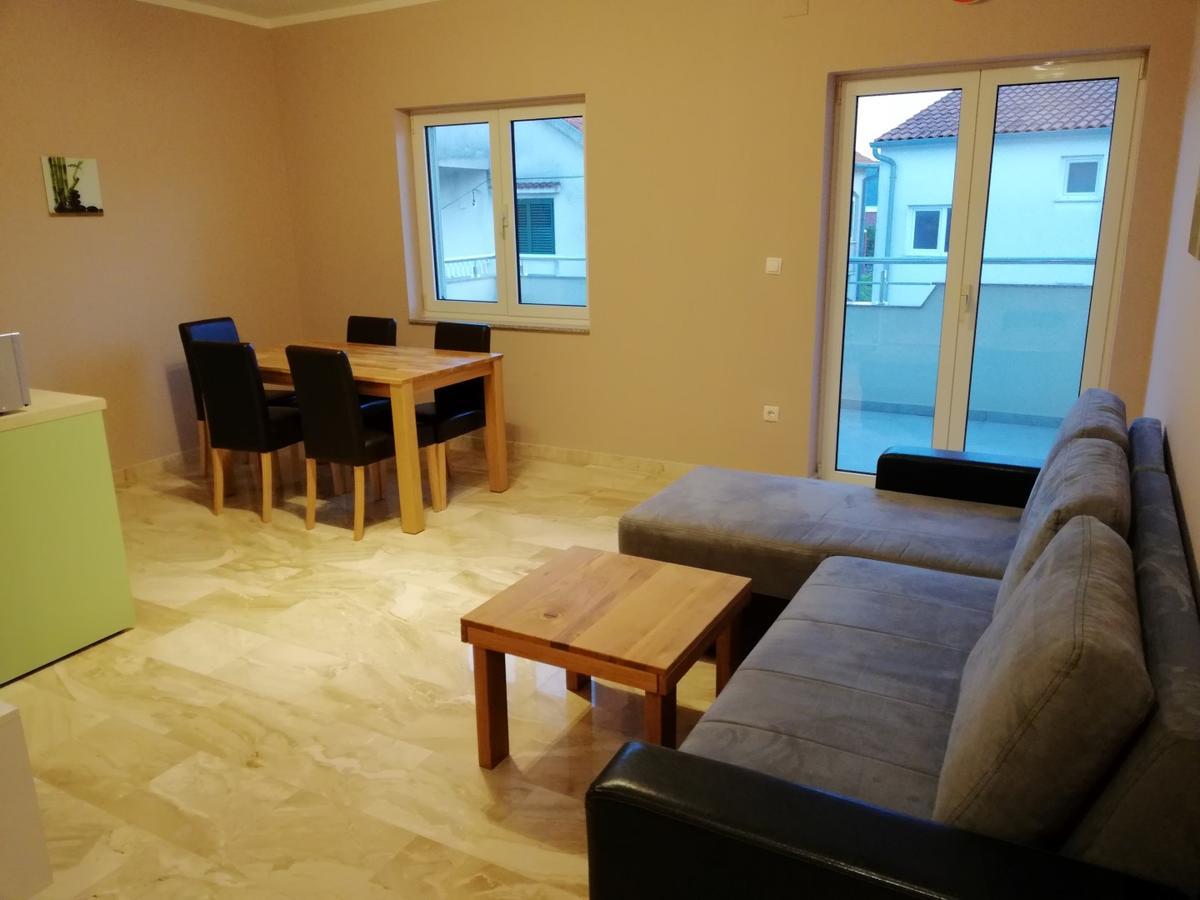 Apartmani Karla Zablaće Eksteriør bilde