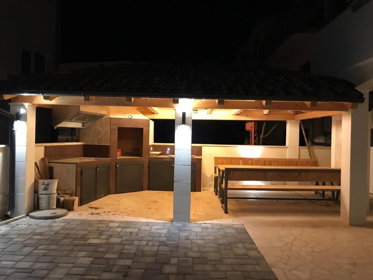 Apartmani Karla Zablaće Eksteriør bilde